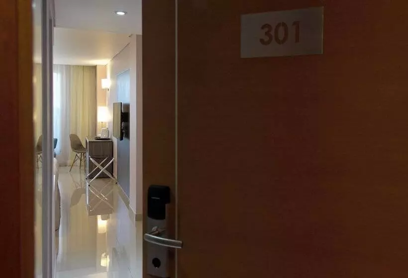 ホテル City Falls Iguazu