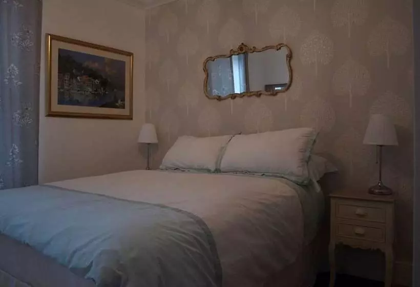 هتل Gentian House