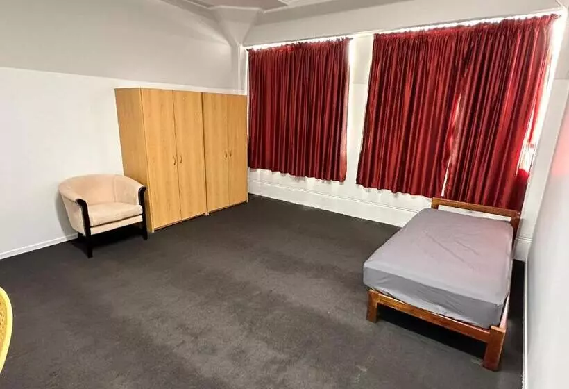 ホテル Hamilton City Inn