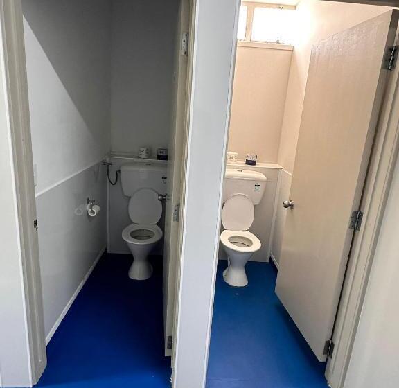 בית מלון כפרי Hamilton City Inn