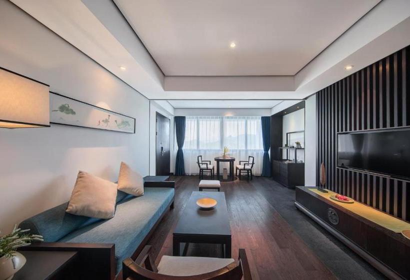 호텔 Howard Johnson Sandalwoods Resort Huizhou