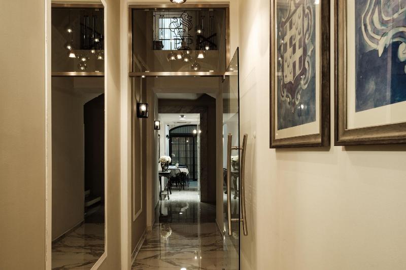 هتل 1926 Le Parisot Boutique Suites