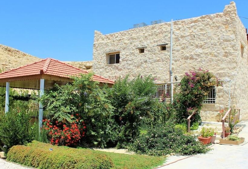 هتل Petra Bed & Breakfast
