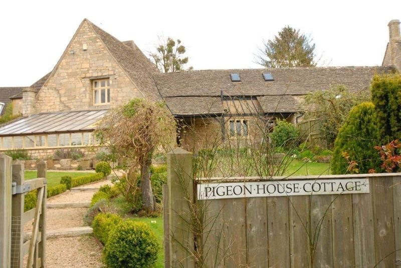 호텔 Pigeon House Cottage B&b