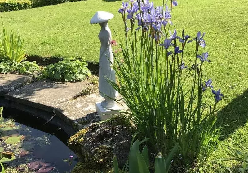 Hotelli Pigeon House Cottage B&b