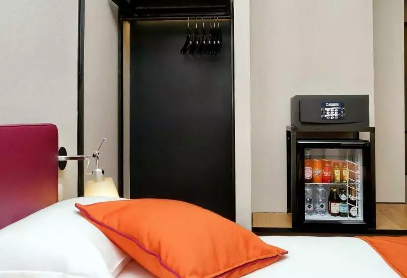 هتل Relais Vittoria Colonna