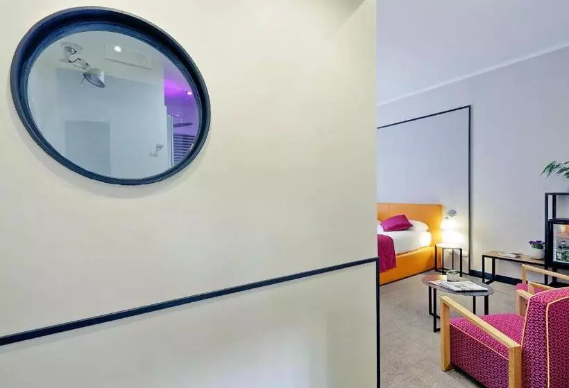 هتل Relais Vittoria Colonna