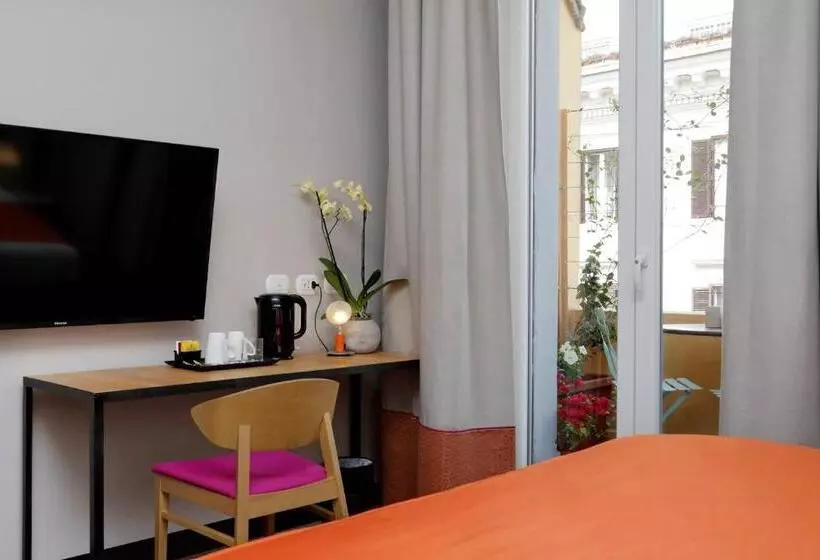 هتل Relais Vittoria Colonna