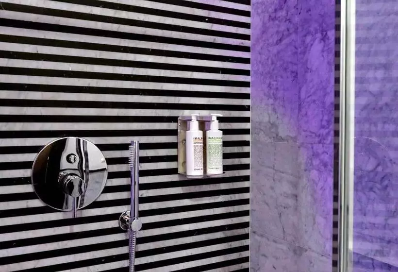 هتل Relais Vittoria Colonna