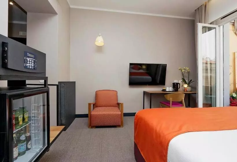 هتل Relais Vittoria Colonna