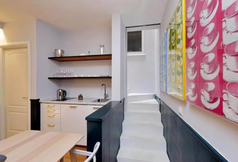 هتل Relais Vittoria Colonna