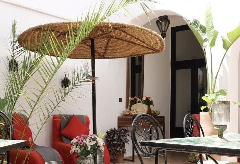 בית מלון כפרי Riad Dar Awil