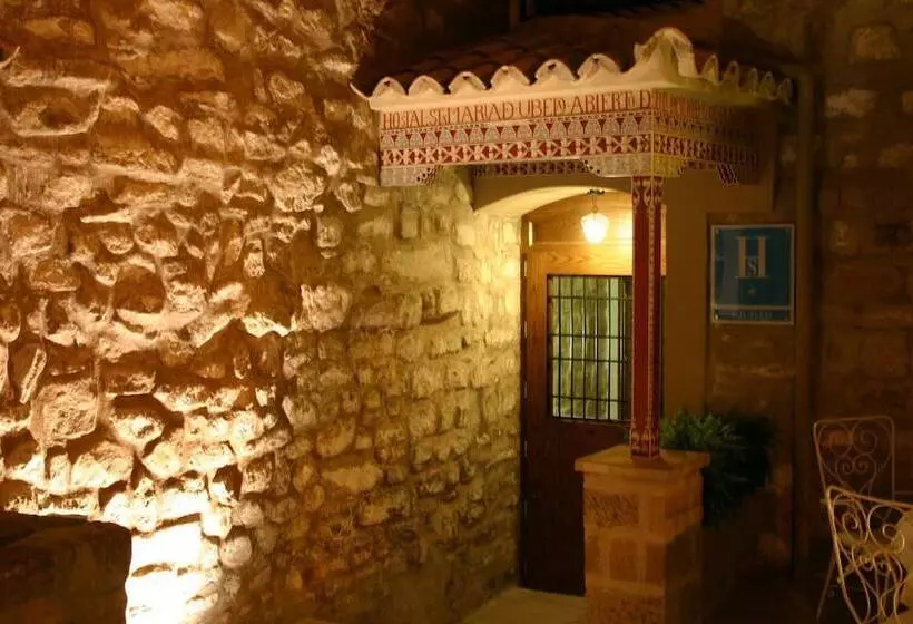 Hotelli Hostal Santa María De úbeda