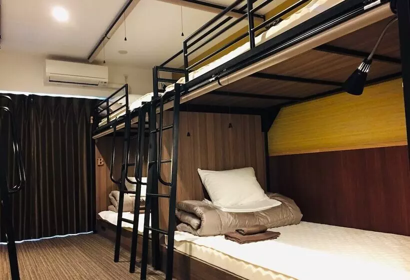 Hotelli The Base Sakai Higashi Apartment