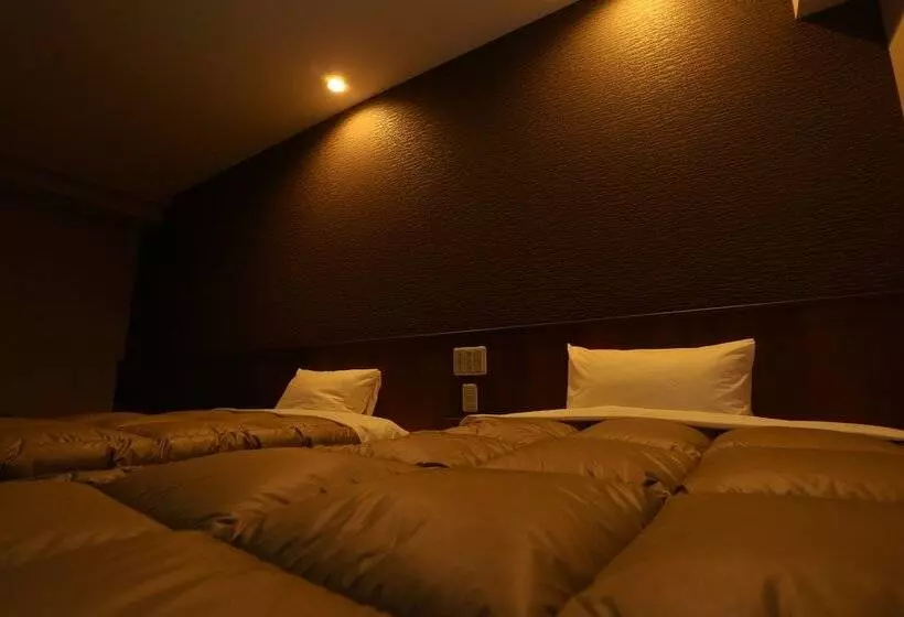 Hotelli The Base Sakai Higashi Apartment