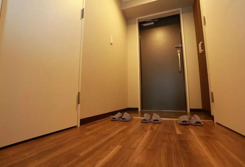 Hotelli The Base Sakai Higashi Apartment