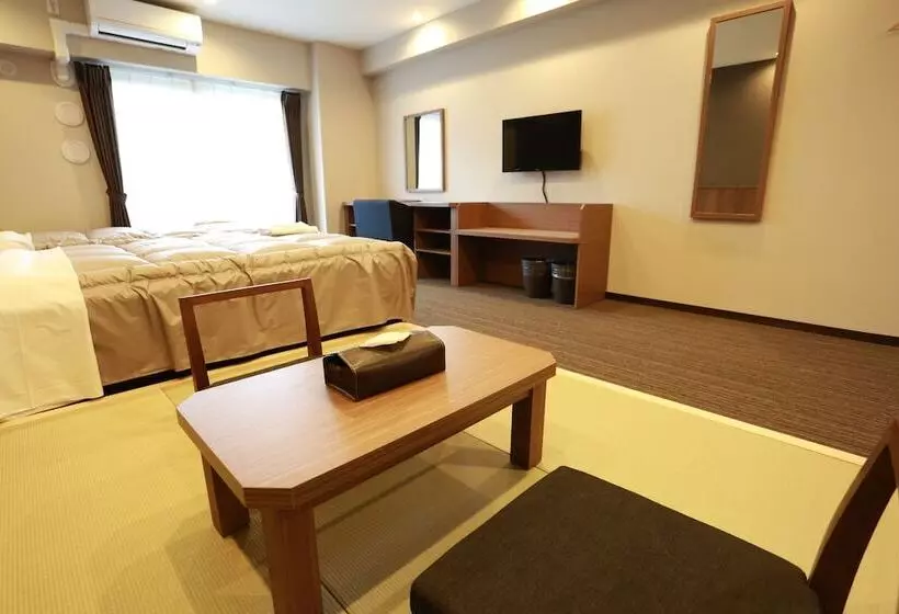 Hotelli The Base Sakai Higashi Apartment