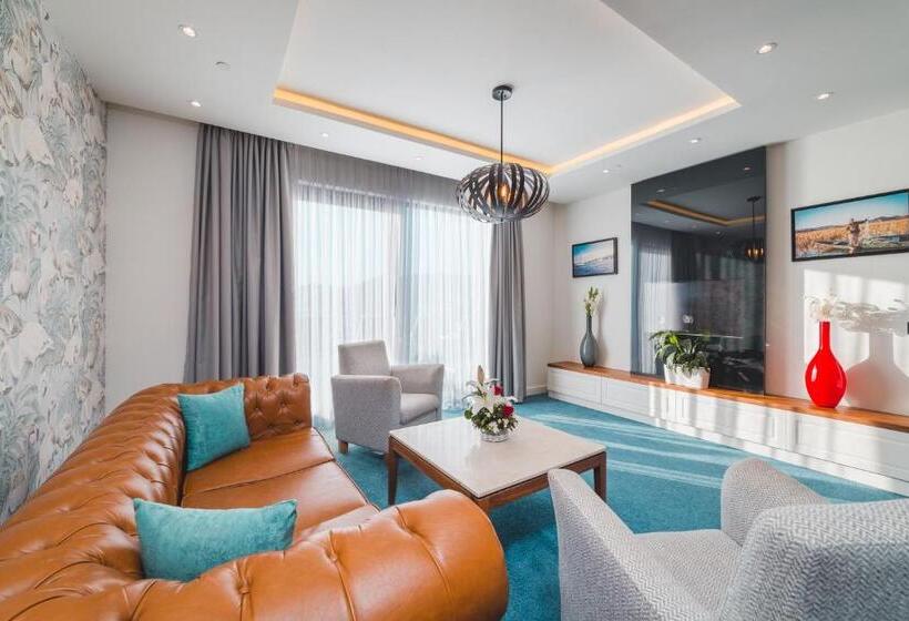 Kalamper Hotel & Spa