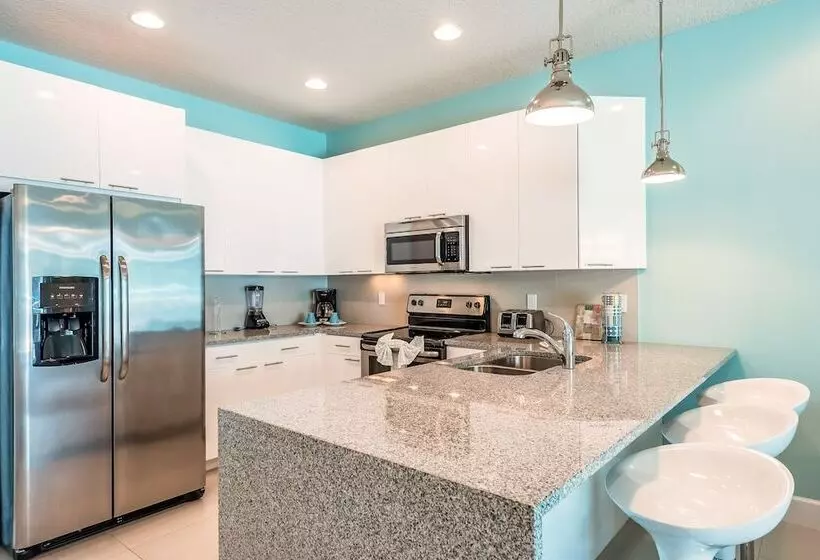 Serenity By Vhc Hospitality