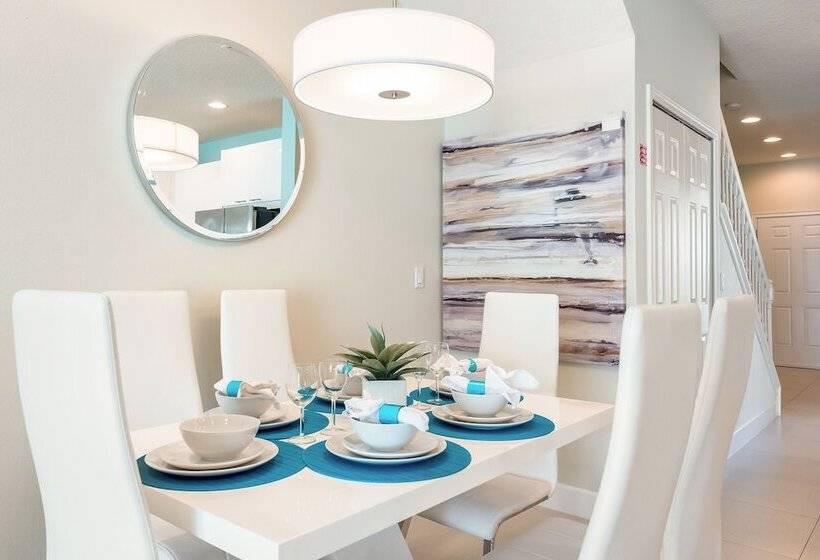 Serenity By Vhc Hospitality