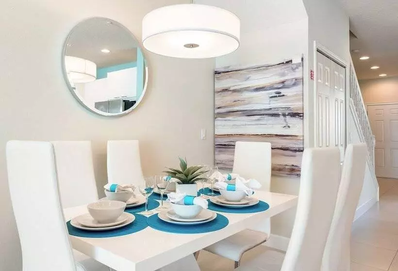 Serenity By Vhc Hospitality