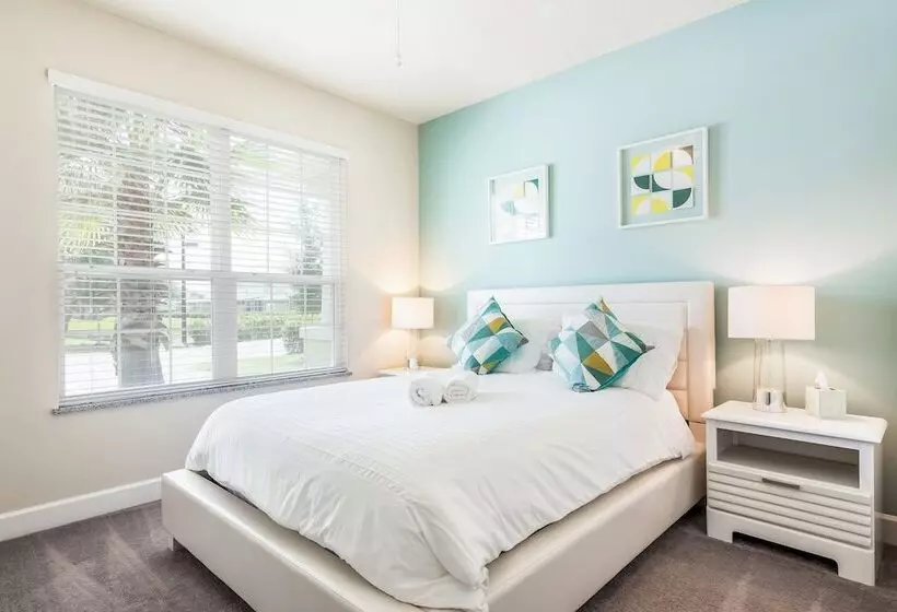 Serenity By Vhc Hospitality