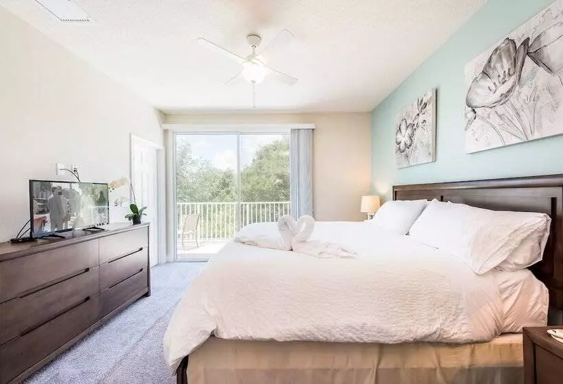 Serenity By Vhc Hospitality