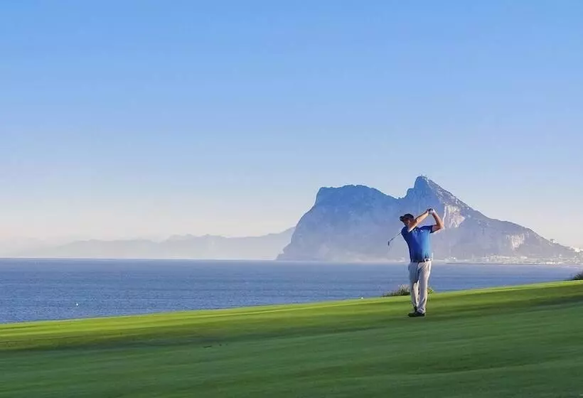 هتل Admiral San Roque