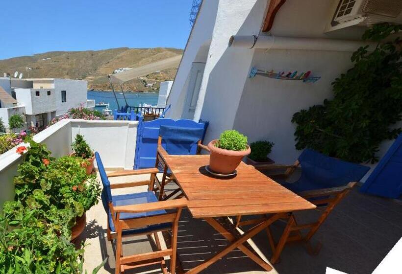 ホテル Aegeon Pension