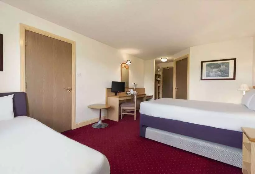 Hotelli Days Inn Tewkesbury