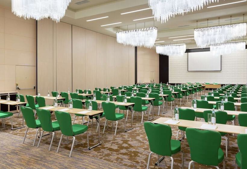 בית מלון כפרי Doubletree By Hilton Moscow Vnukovo Airport