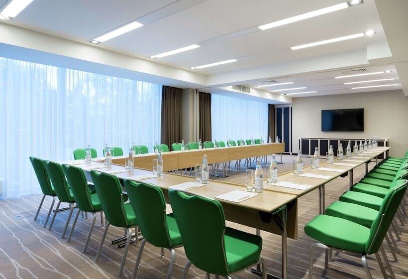 בית מלון כפרי Doubletree By Hilton Moscow Vnukovo Airport