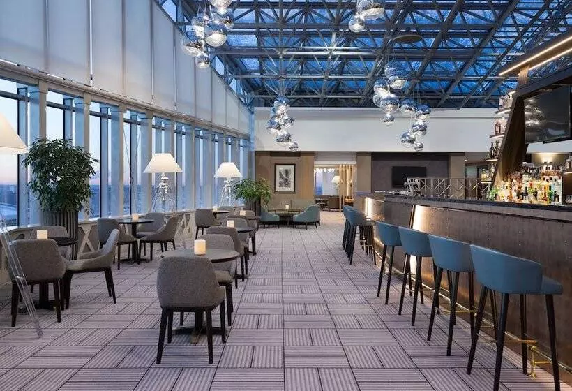 هتل Doubletree By Hilton Moscow Vnukovo Airport