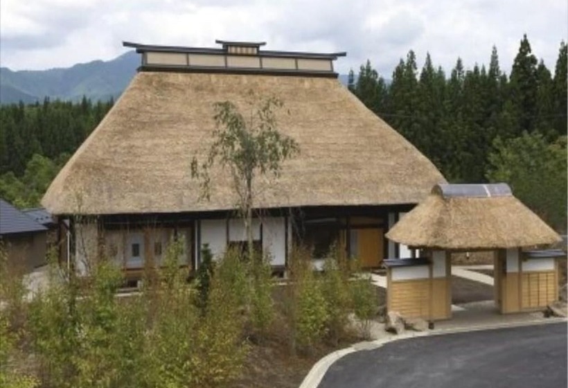 Отель Kakunodate Sanso Wabizakura