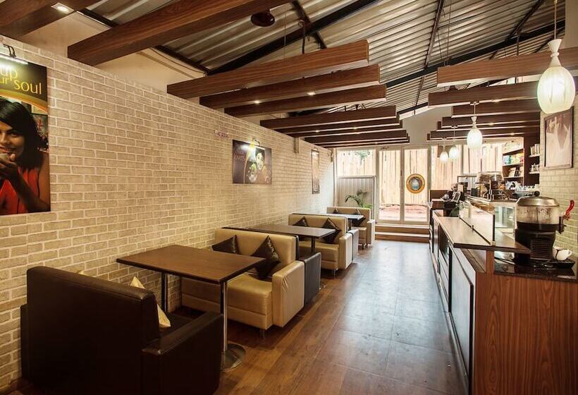 Отель Oyo Rooms Calangute Baga Circle