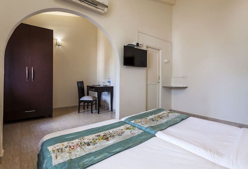 Отель Oyo Rooms Calangute Baga Circle
