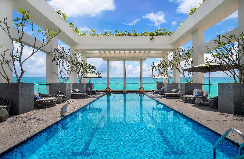 هتل Paris Deli Danang Beach