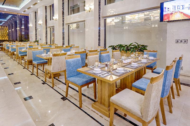 هتل Paris Deli Danang Beach