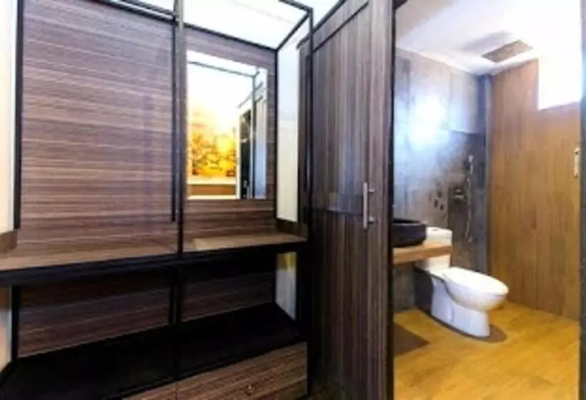 Hotelli Raintree Boutique