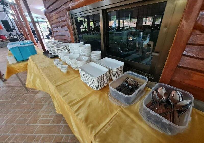 בית מלון כפרי Suan Phueng Pa Wai Resort