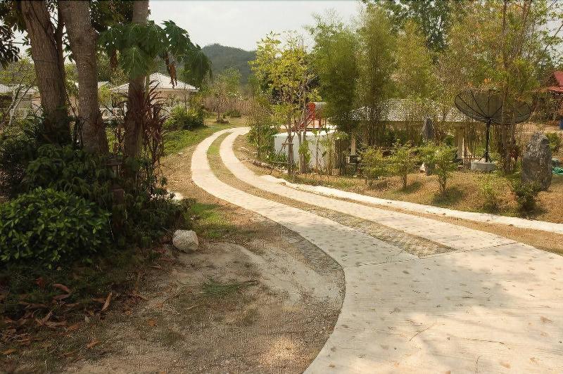 בית מלון כפרי Suan Phueng Pa Wai Resort