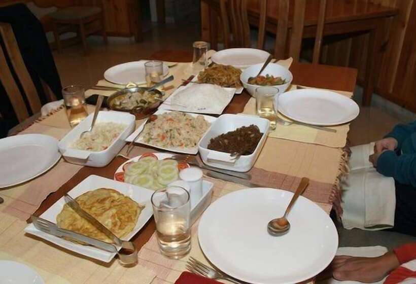 هتل Tenzinling Resort