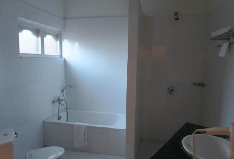 هتل Tenzinling Resort