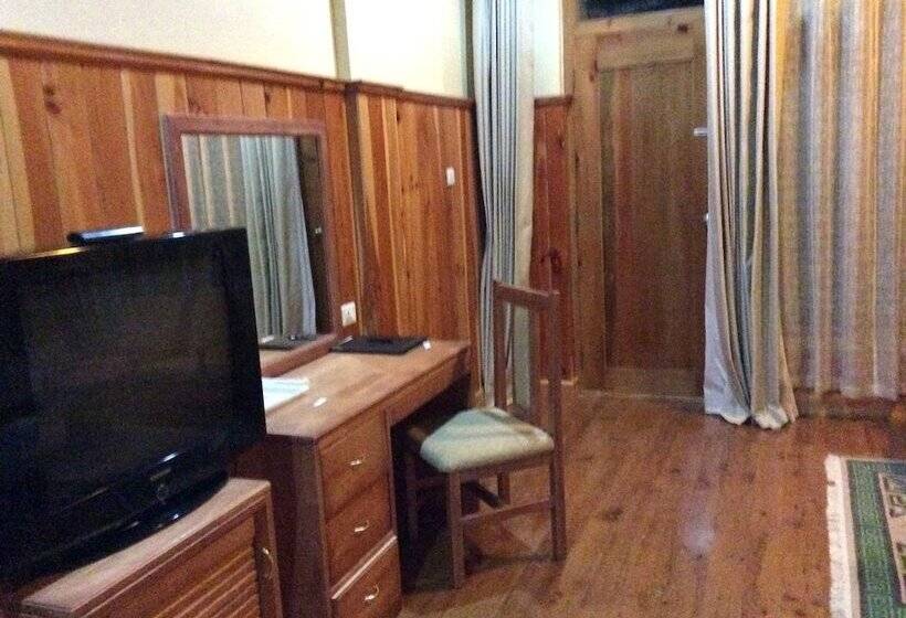 هتل Tenzinling Resort