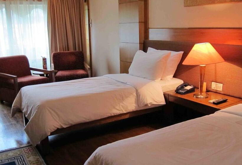 هتل Tenzinling Resort