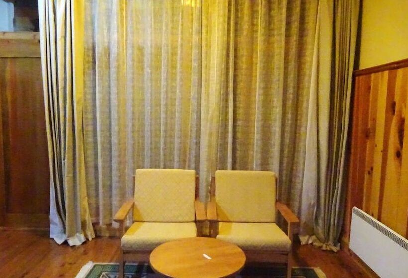 هتل Tenzinling Resort