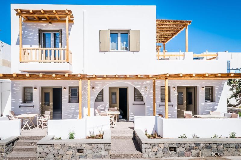 בית מלון כפרי Vilos Suites