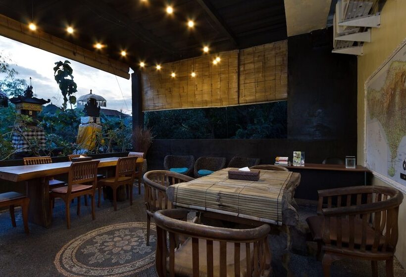 Пансион The Paica