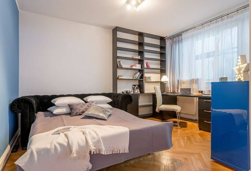 P&o Apartments Tamka