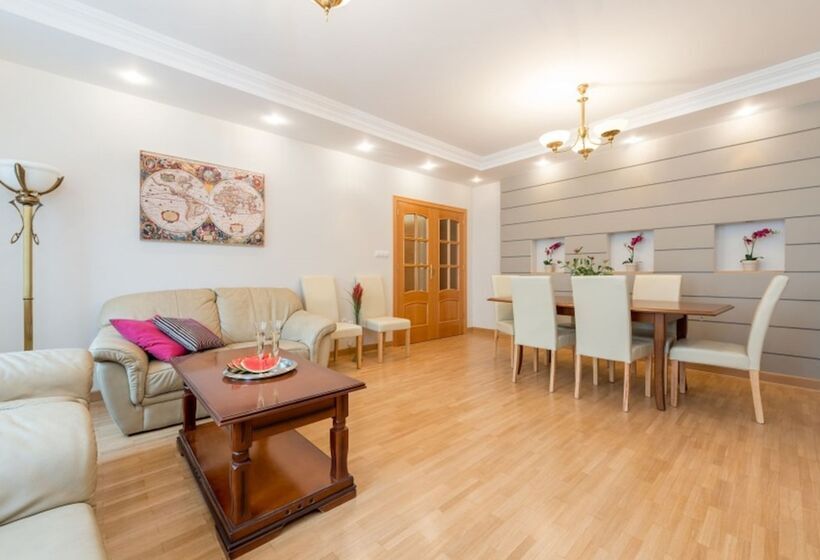 P&o Apartments Tamka